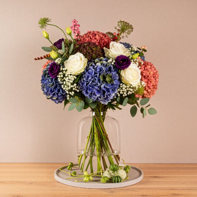 Hortensiaboeket bloemen in herfstsfeer